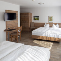 4-Bett-Zimmer im Hotel und Reitsportzentrum Kreuth